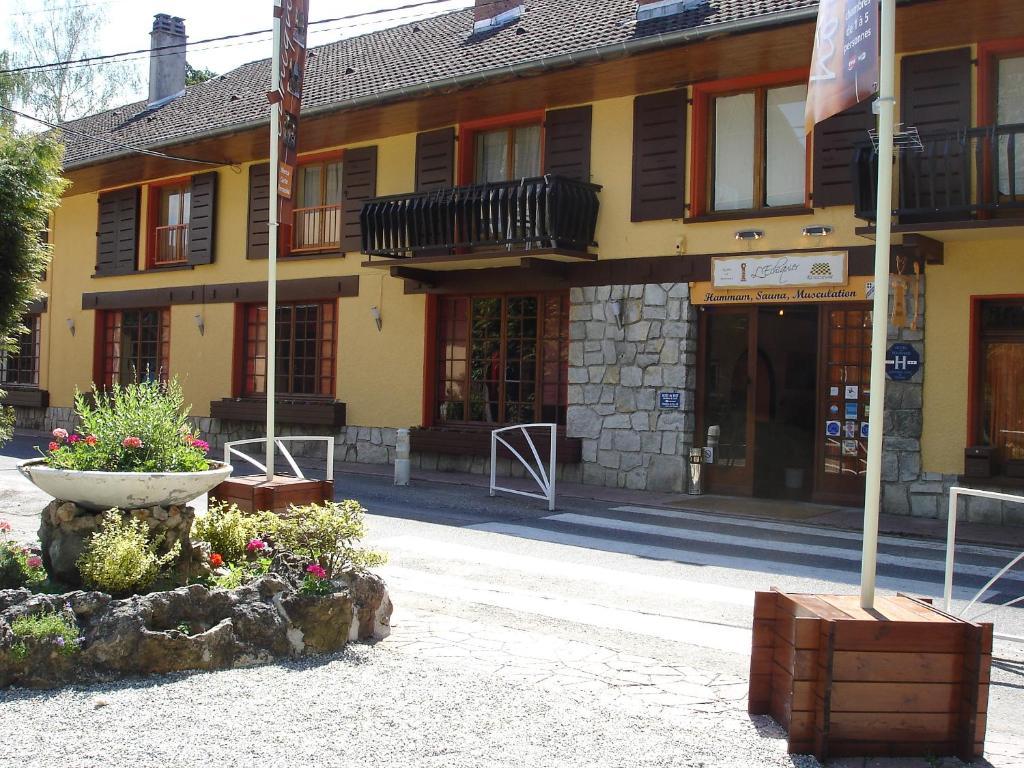 Hotel Restaurant Davat Brison-Saint-Innocent Exterior photo