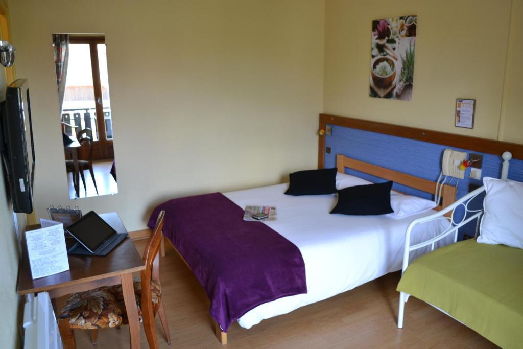 Hotel Restaurant Davat Brison-Saint-Innocent Room photo