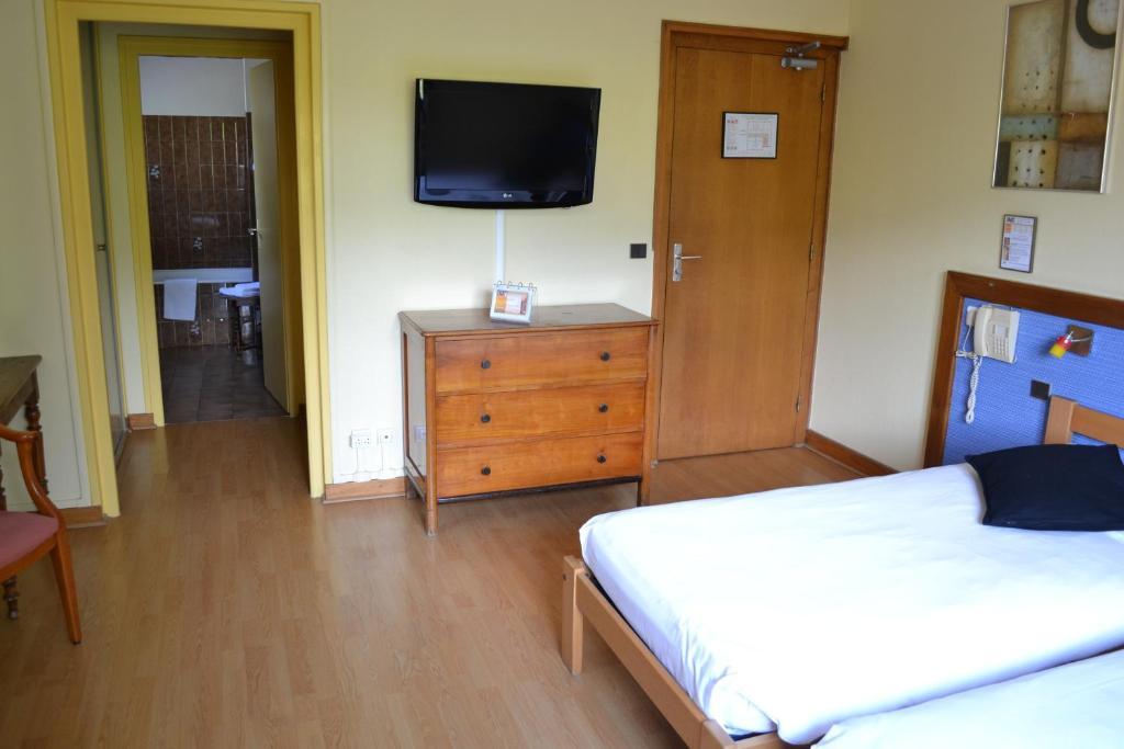 Hotel Restaurant Davat Brison-Saint-Innocent Room photo