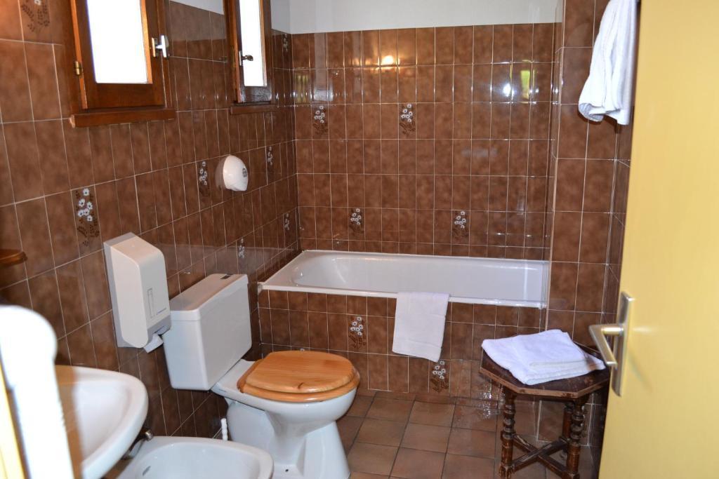 Hotel Restaurant Davat Brison-Saint-Innocent Room photo